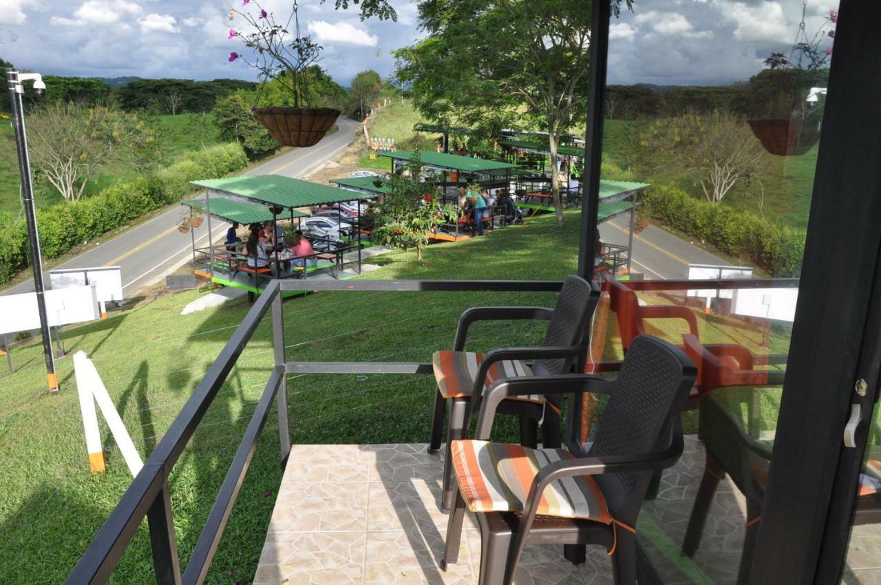Glamping - Calochorno Hotel Alcalá Kültér fotó