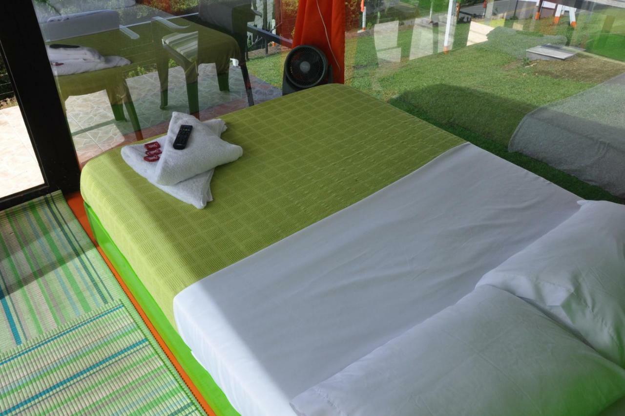 Glamping - Calochorno Hotel Alcalá Kültér fotó