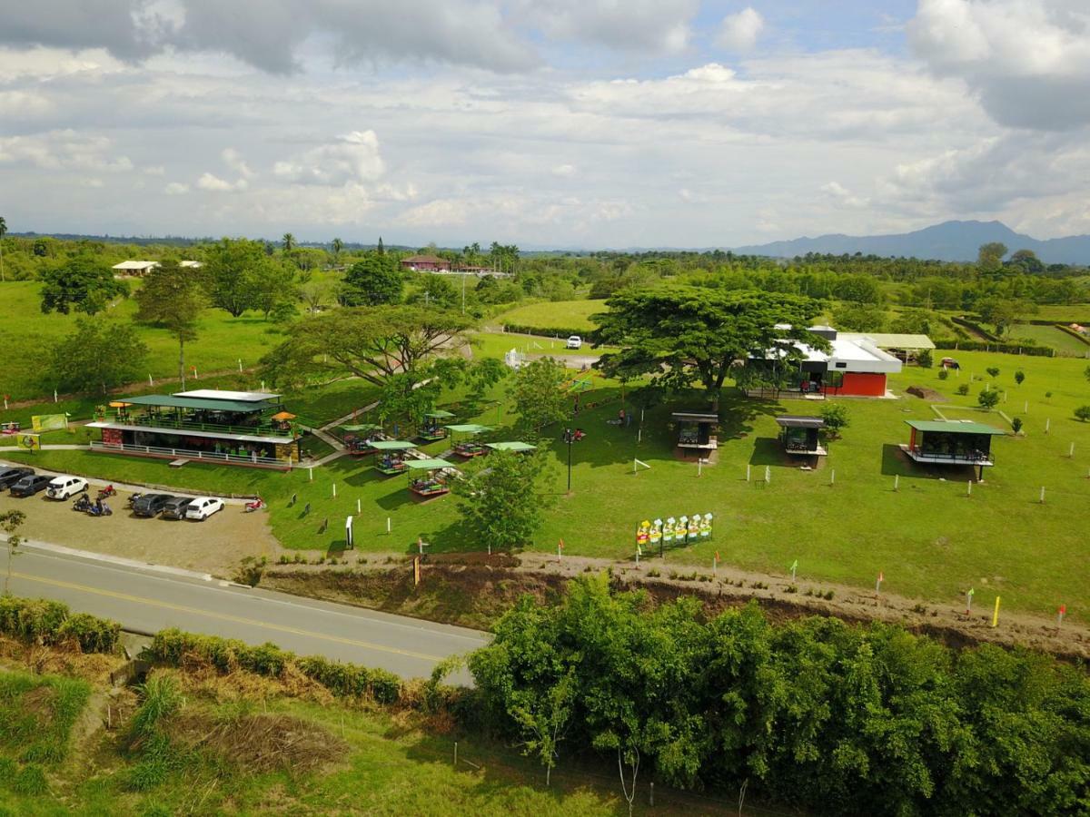 Glamping - Calochorno Hotel Alcalá Kültér fotó